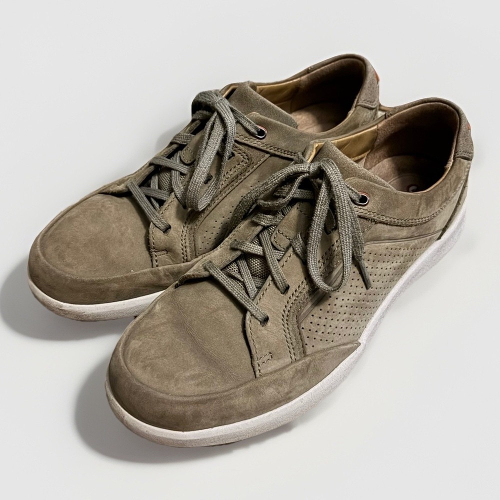 Men's Clarks Unstructured Beige Step Casual Shoes Durable Sole‎ Size 8.5 M